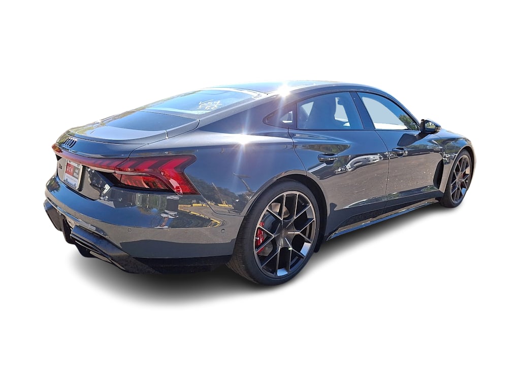 Thumbnail: 2026 Audi RS e-tron GT - 15