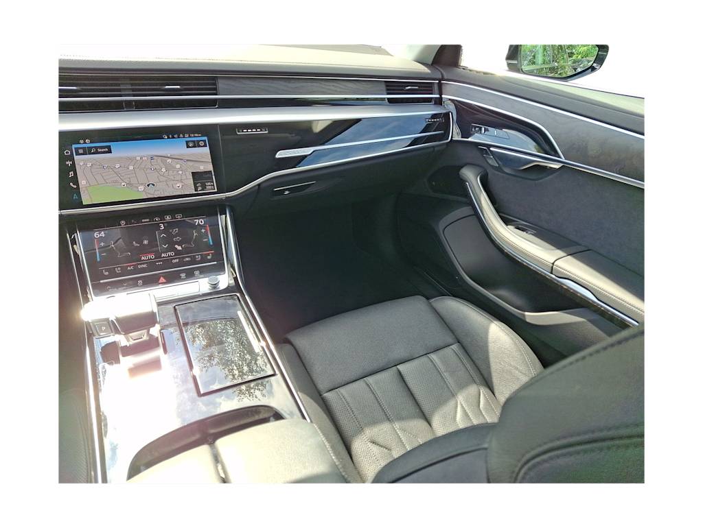 Thumbnail: 2023 Audi A8 - 16
