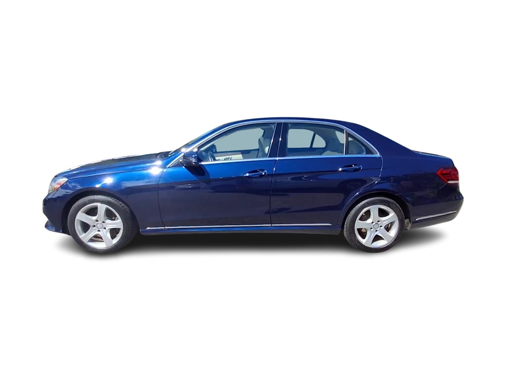 Thumbnail: 2015 Mercedes-Benz E-Class - 17