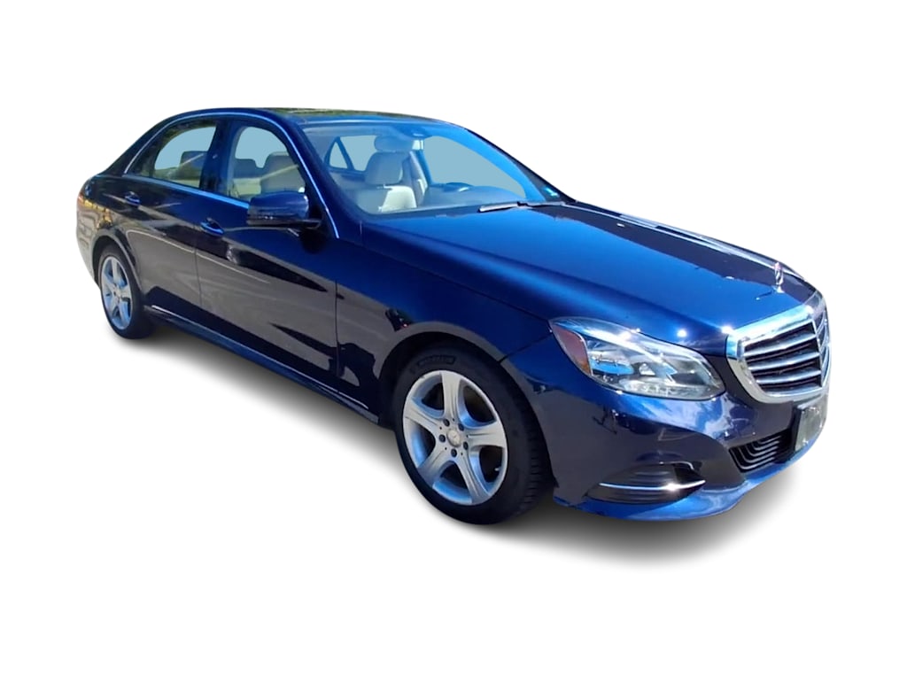 Thumbnail: 2015 Mercedes-Benz E-Class - 16