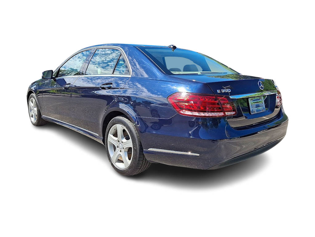 Thumbnail: 2015 Mercedes-Benz E-Class - 4