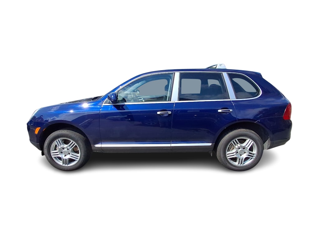Thumbnail: 2003 Porsche Cayenne - 3