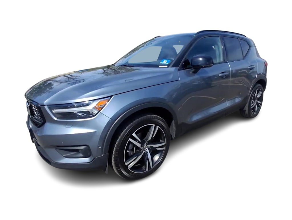 Thumbnail: 2019 Volvo XC40 - 16