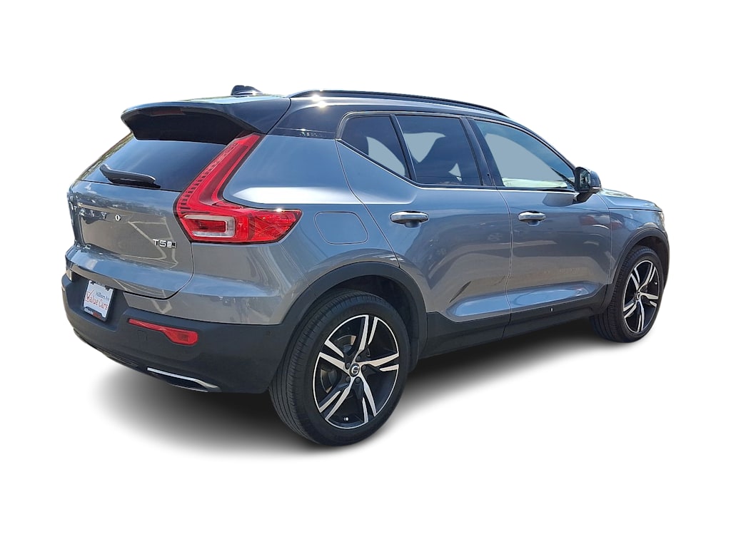 Thumbnail: 2019 Volvo XC40 - 26
