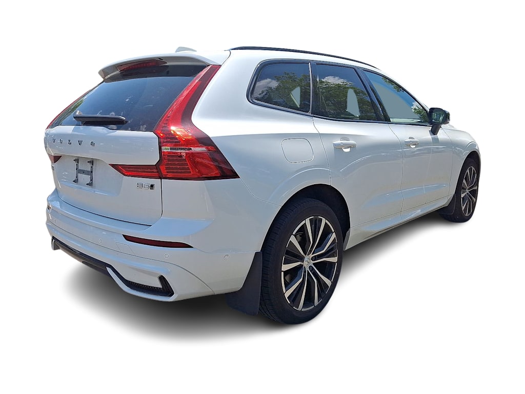 2023 Volvo XC60 B5 Plus 23