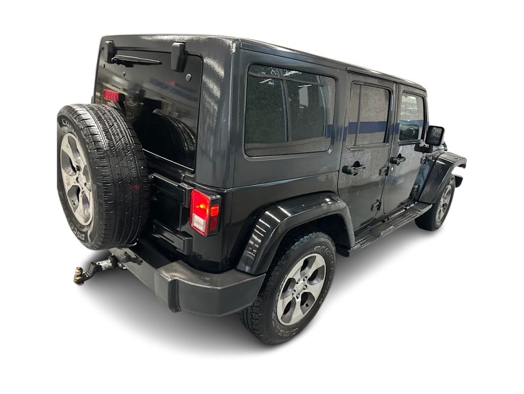 Thumbnail: 2017 Jeep Wrangler - 12