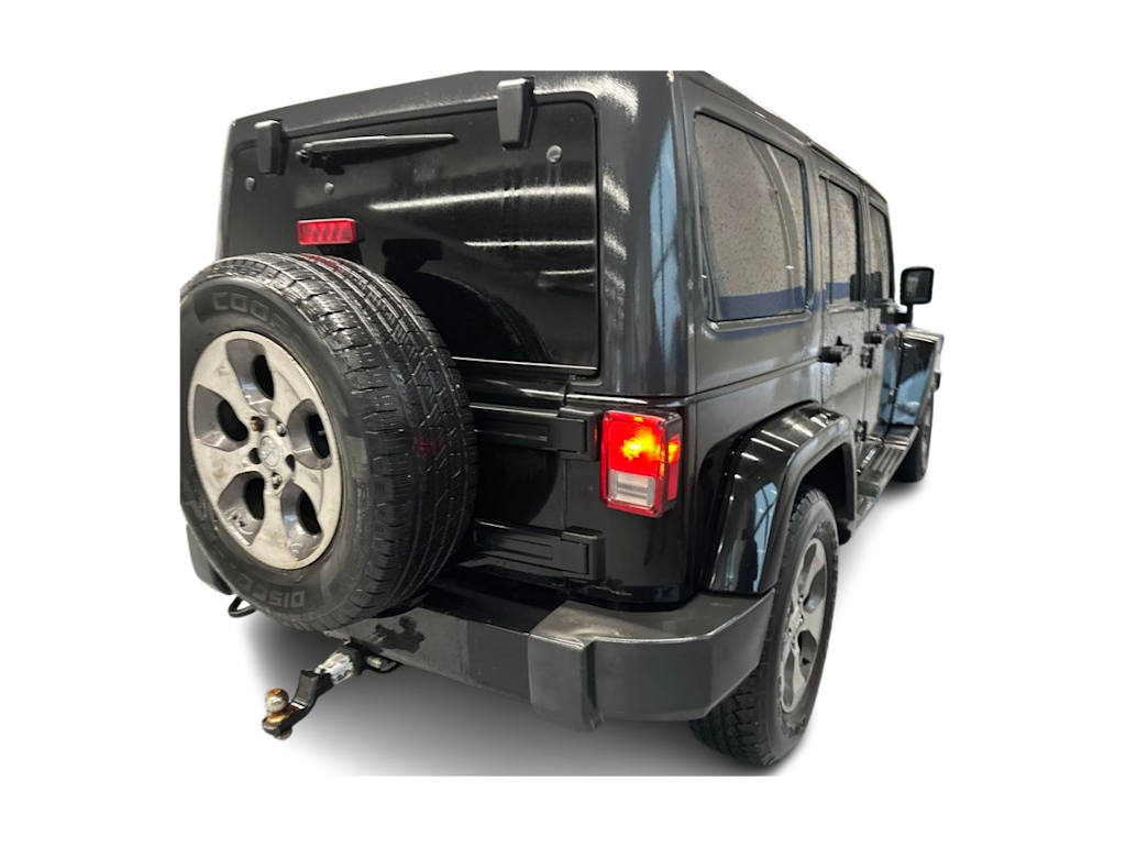 Thumbnail: 2017 Jeep Wrangler - 13