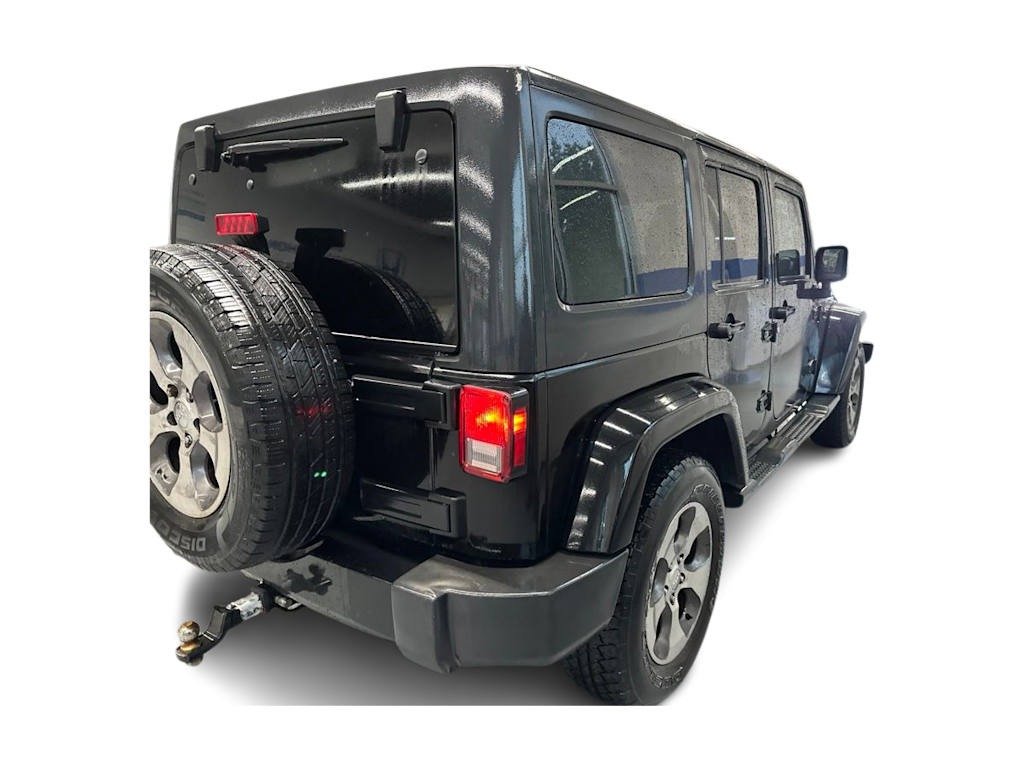 Thumbnail: 2017 Jeep Wrangler - 11