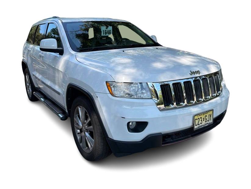 Thumbnail: 2013 Jeep Grand Cherokee - 11