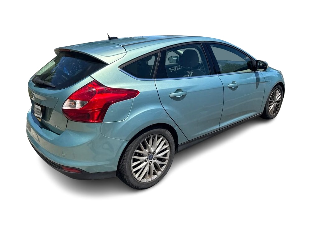 Thumbnail: 2012 Ford Focus - 18
