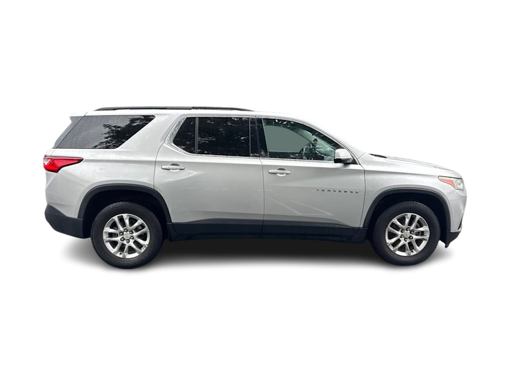 Thumbnail: 2019 Chevrolet Traverse - 18