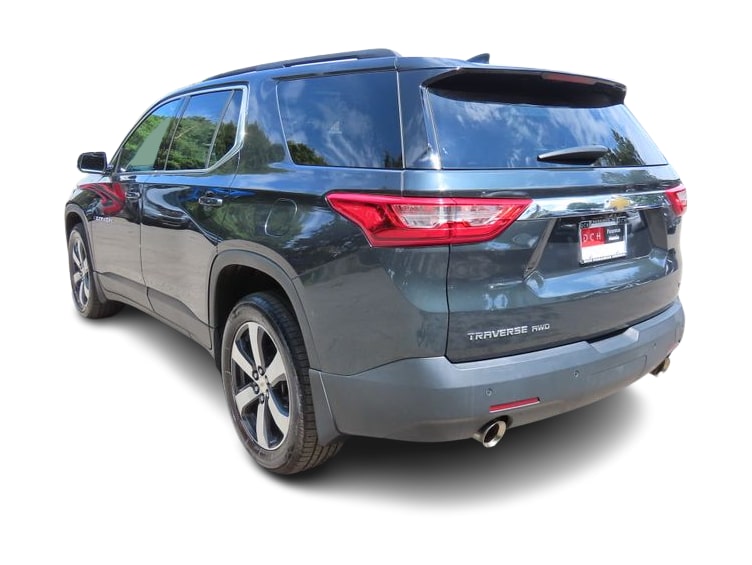 Thumbnail: 2020 Chevrolet Traverse - 3