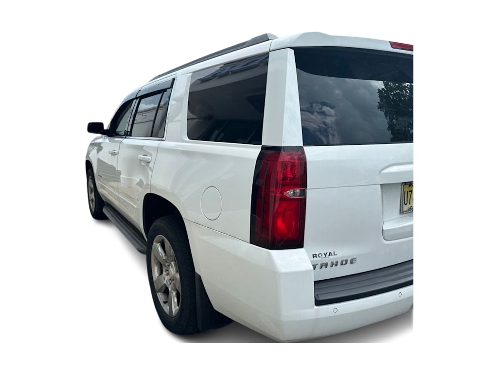 Thumbnail: 2016 Chevrolet Tahoe - 3