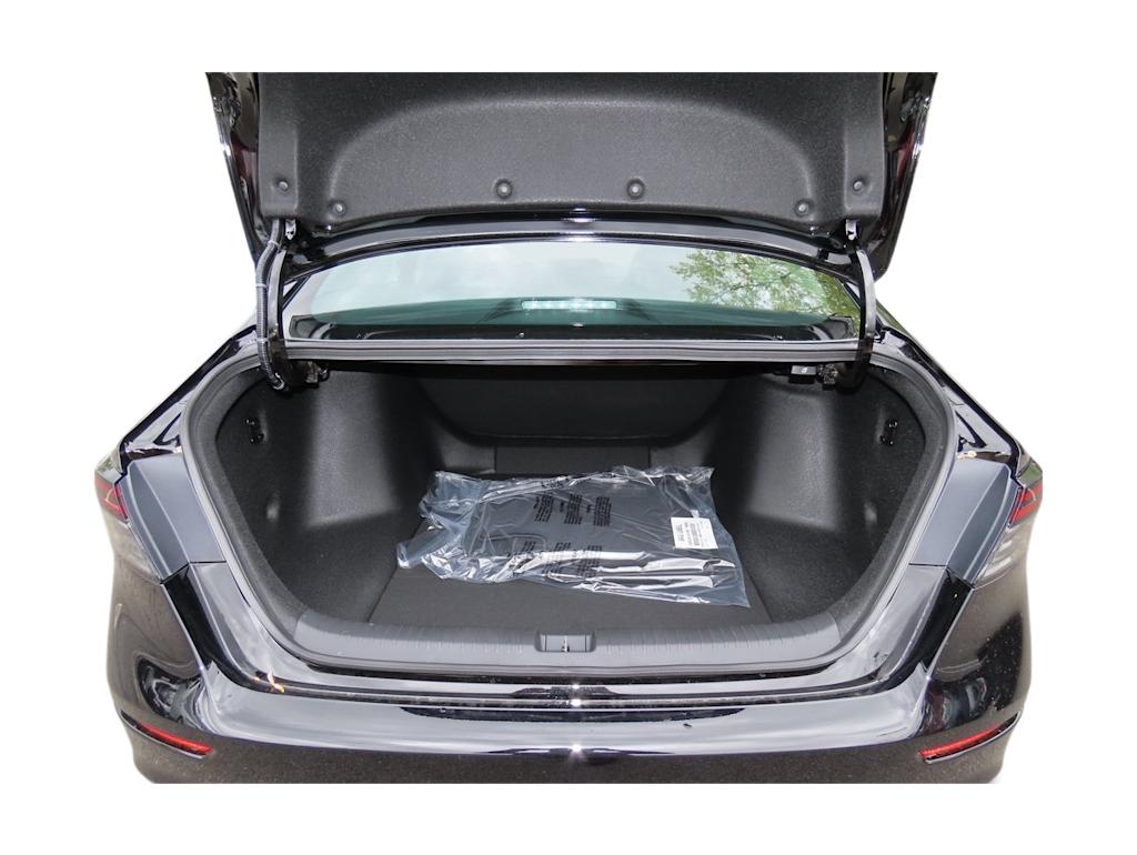 Thumbnail: 2025 Honda Accord - 16