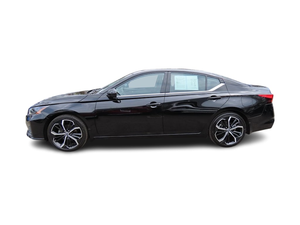 2023 Nissan Altima SR 3