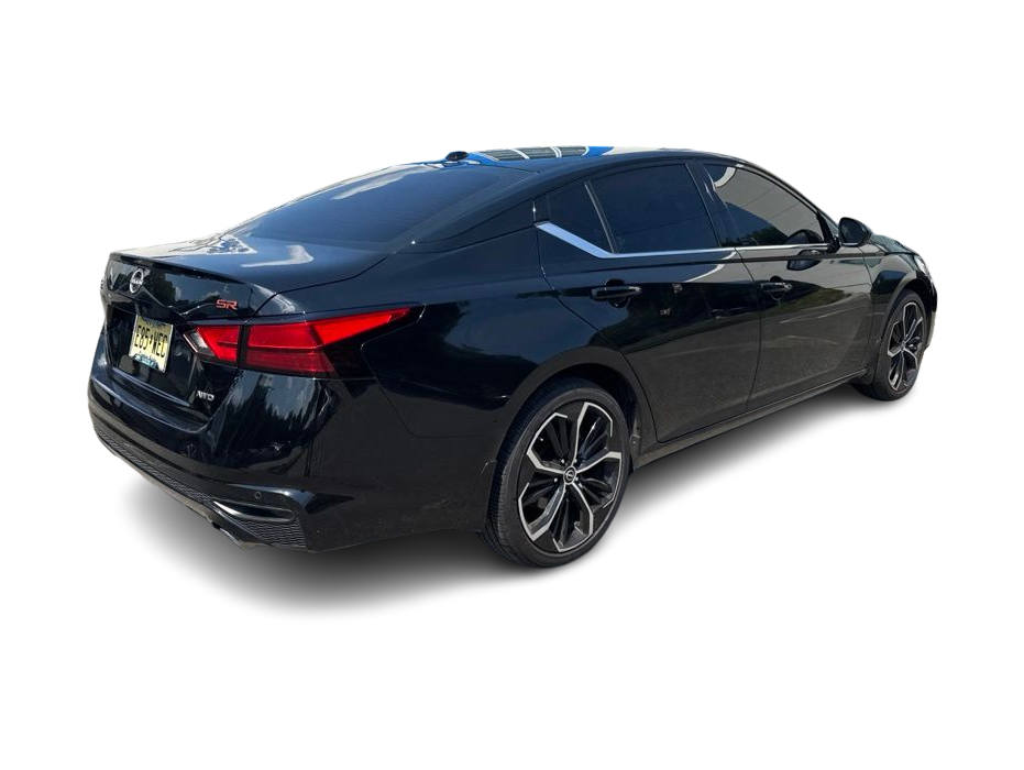 Thumbnail: 2024 Nissan Altima - 20
