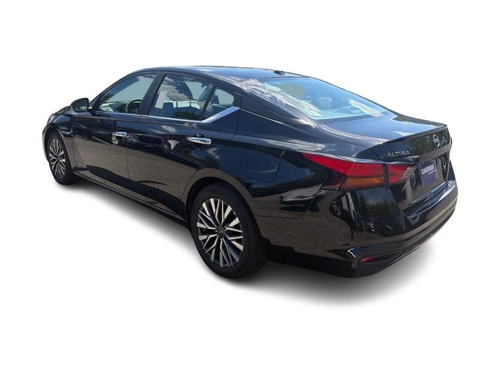 Thumbnail: 2025 Nissan Altima - 14