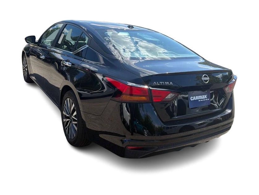 Thumbnail: 2025 Nissan Altima - 15