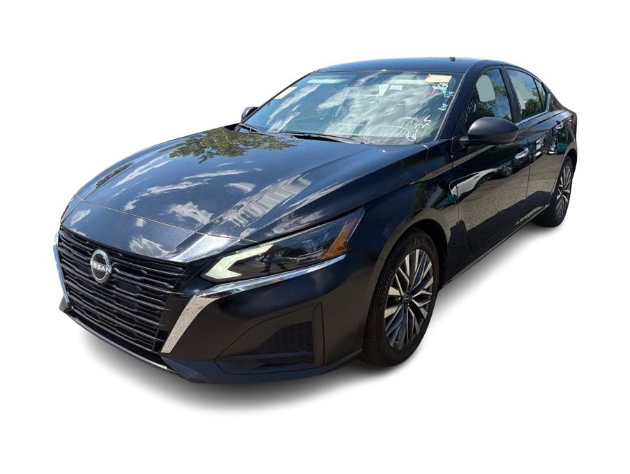 Thumbnail: 2025 Nissan Altima - 11