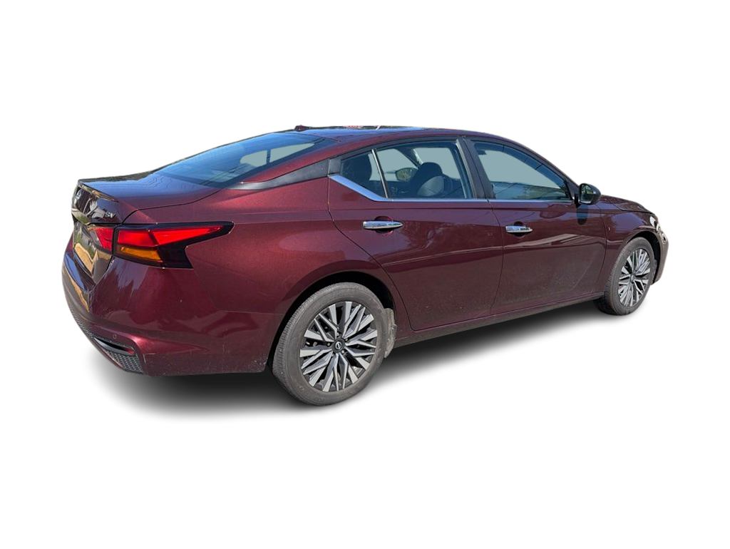 Thumbnail: 2024 Nissan Altima - 15