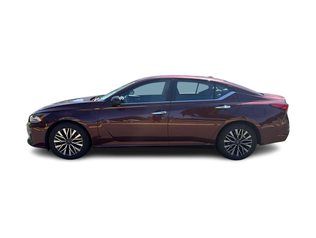Thumbnail: 2024 Nissan Altima - 8