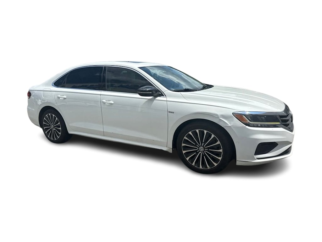 Thumbnail: 2022 Volkswagen Passat - 17