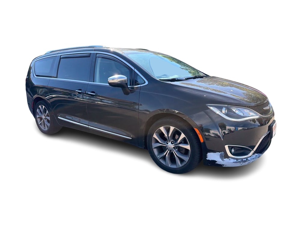 Thumbnail: 2019 Chrysler Pacifica - 19