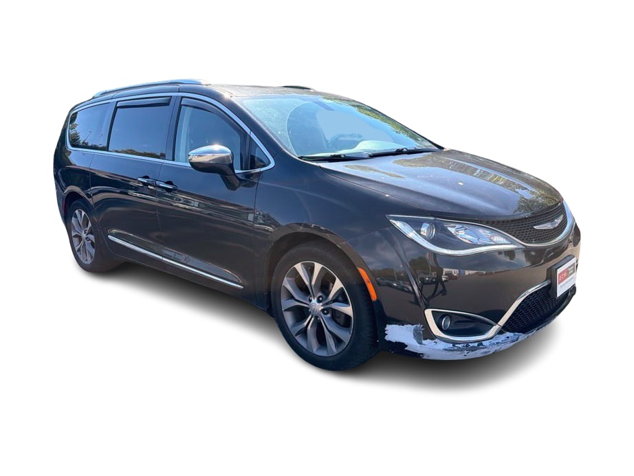 Thumbnail: 2019 Chrysler Pacifica - 20
