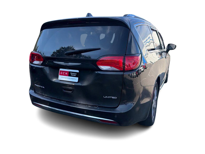 Thumbnail: 2019 Chrysler Pacifica - 13