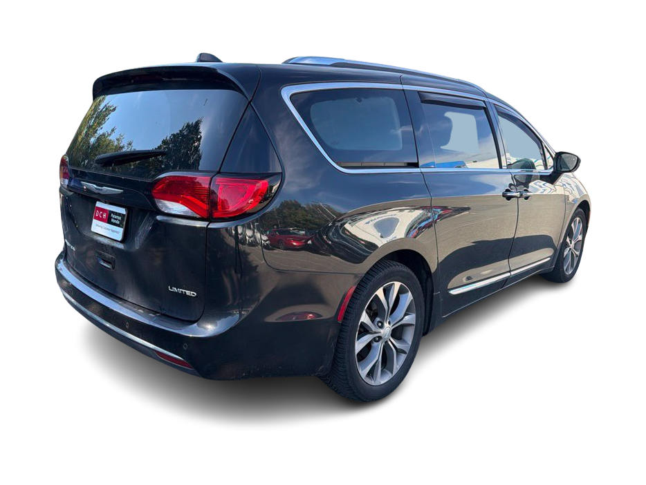 Thumbnail: 2019 Chrysler Pacifica - 15