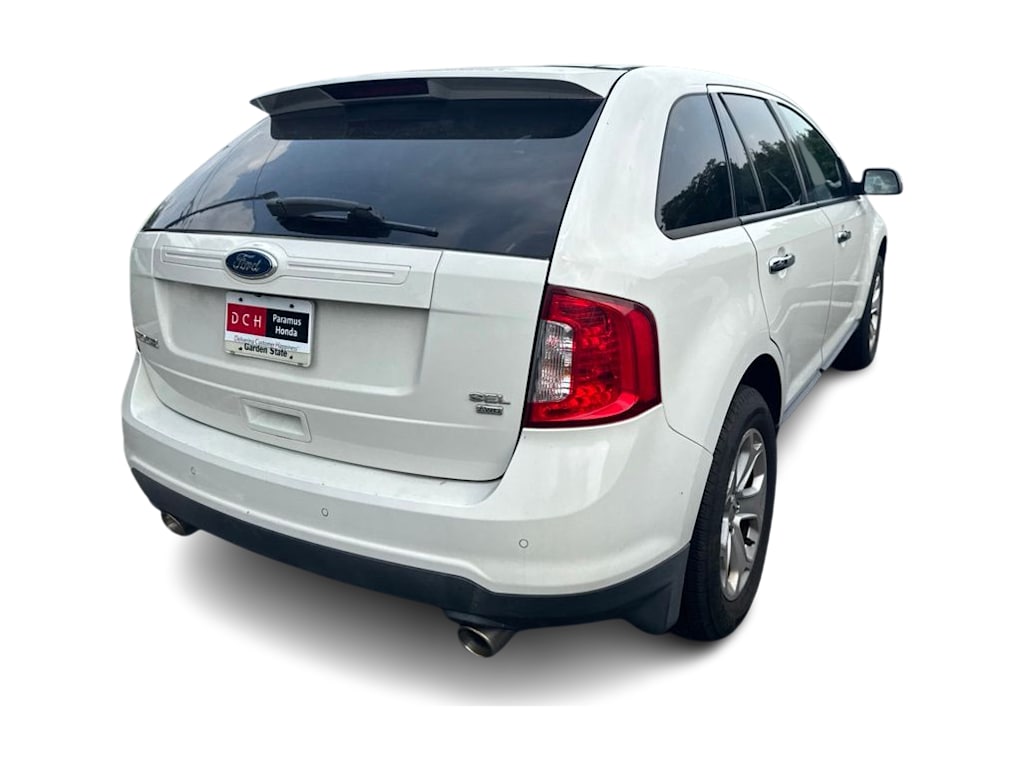 Thumbnail: 2011 Ford Edge - 17