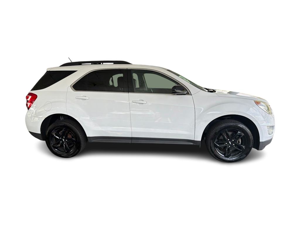 Thumbnail: 2017 Chevrolet Equinox - 16