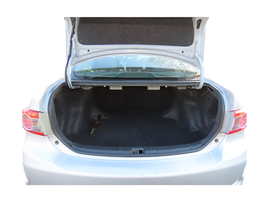 Thumbnail: 2011 Toyota Corolla - 16