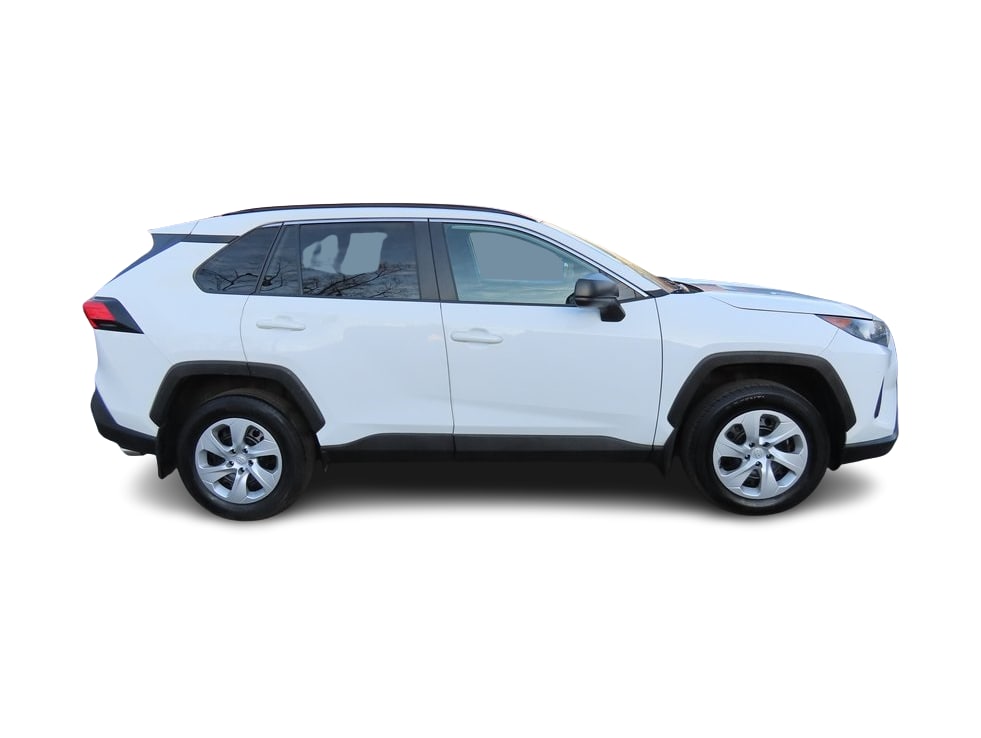 2021 Toyota RAV4 LE 19