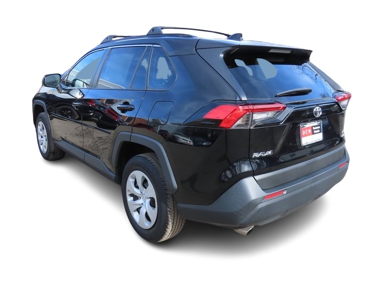 2020 Toyota RAV4 LE 4