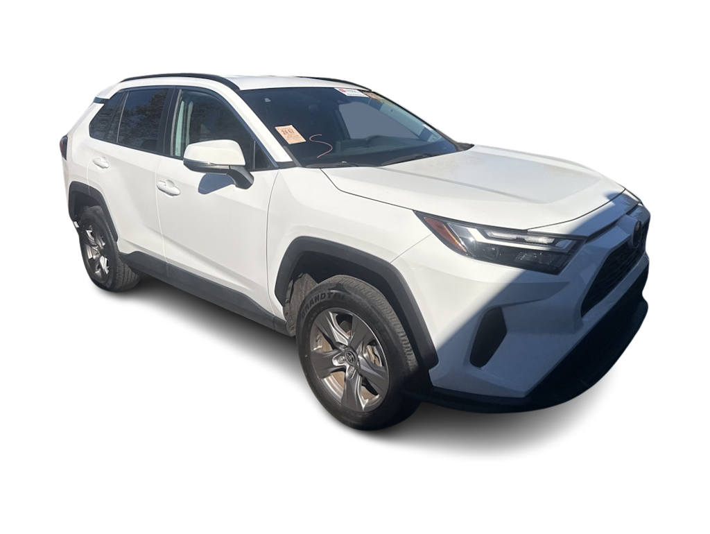 Thumbnail: 2022 Toyota RAV4 - 16