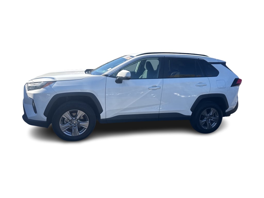 Thumbnail: 2022 Toyota RAV4 - 11