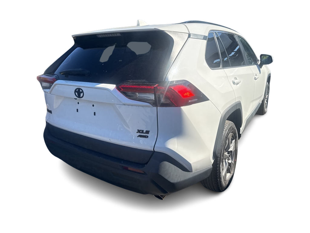 Thumbnail: 2022 Toyota RAV4 - 14