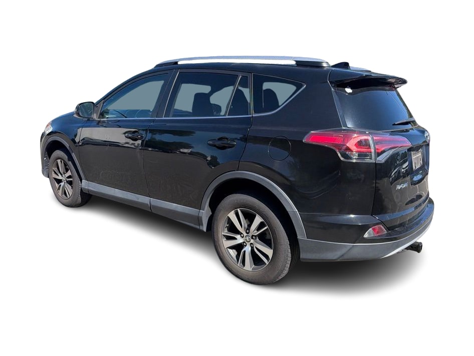 Thumbnail: 2018 Toyota RAV4 - 3