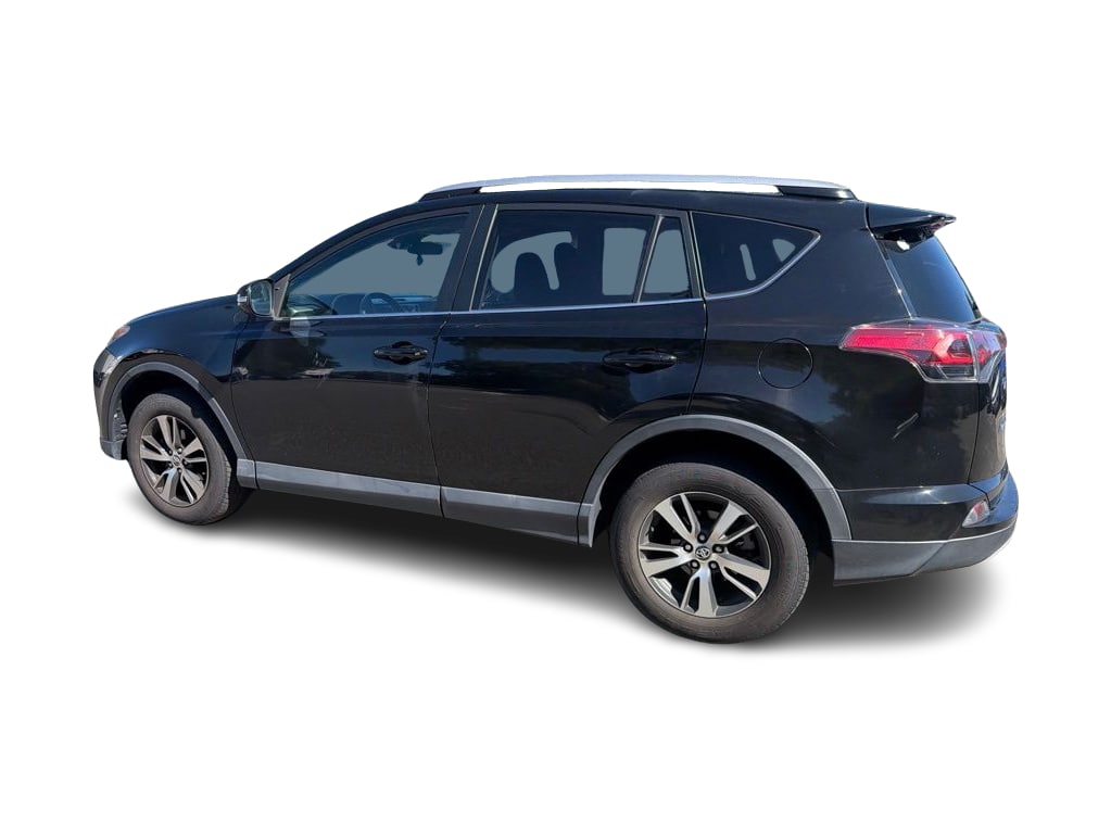 Thumbnail: 2018 Toyota RAV4 - 10