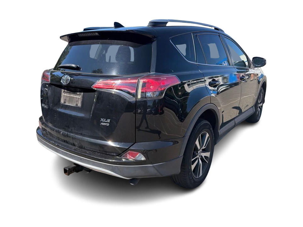 Thumbnail: 2018 Toyota RAV4 - 14