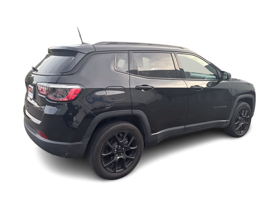 Thumbnail: 2022 Jeep Compass - 15