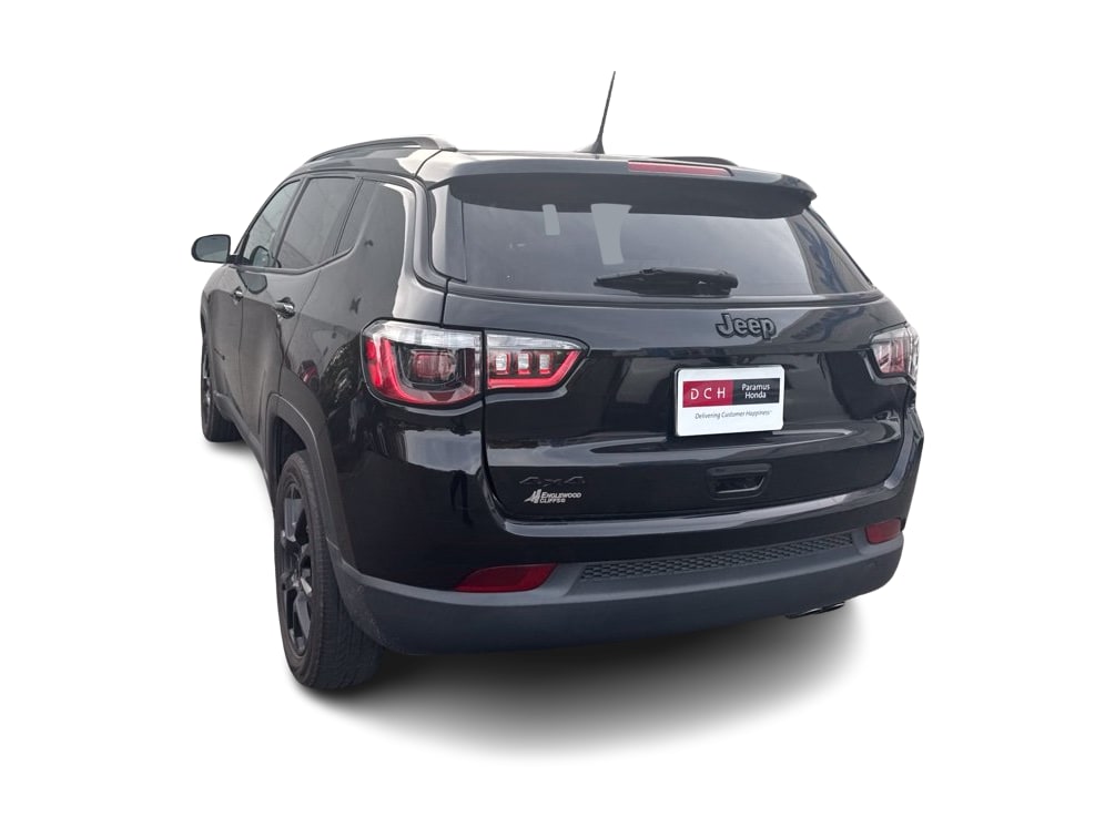 Thumbnail: 2022 Jeep Compass - 10