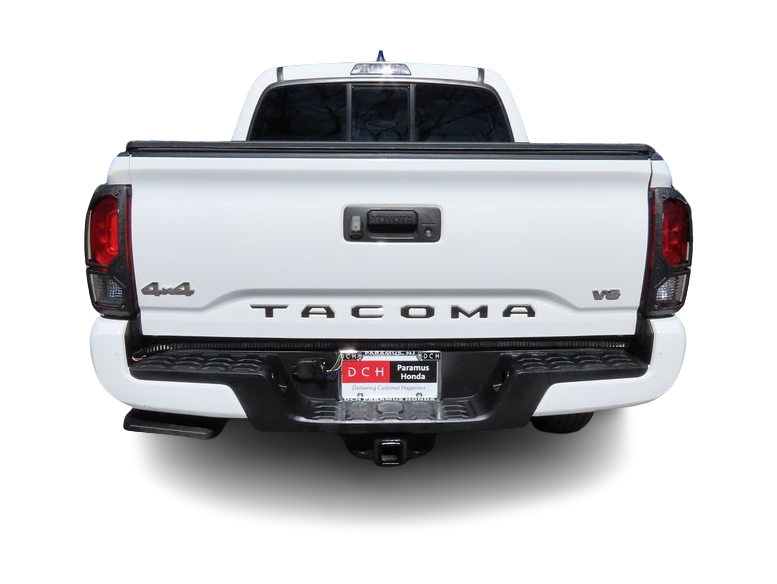 2022 Toyota Tacoma SR 3