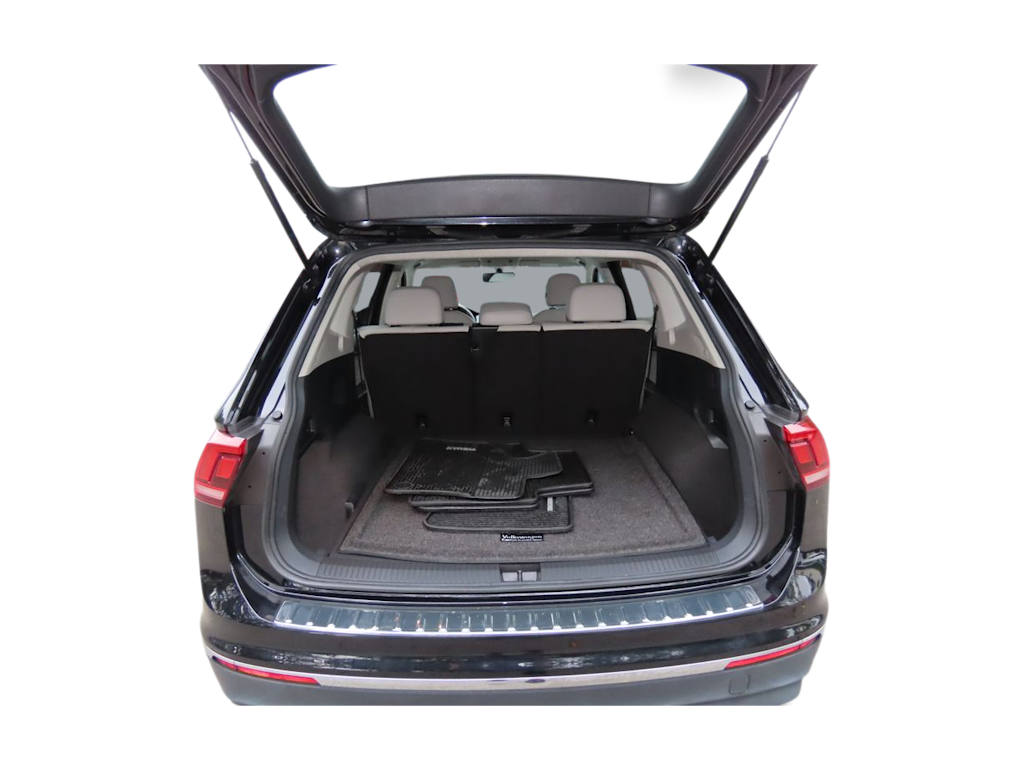 Thumbnail: 2021 Volkswagen Tiguan - 18