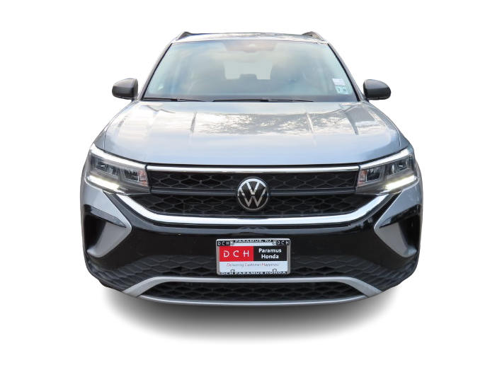 Thumbnail: 2023 Volkswagen Taos - 6