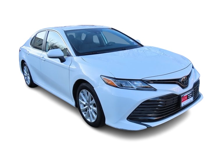 2019 Toyota Camry LE 19