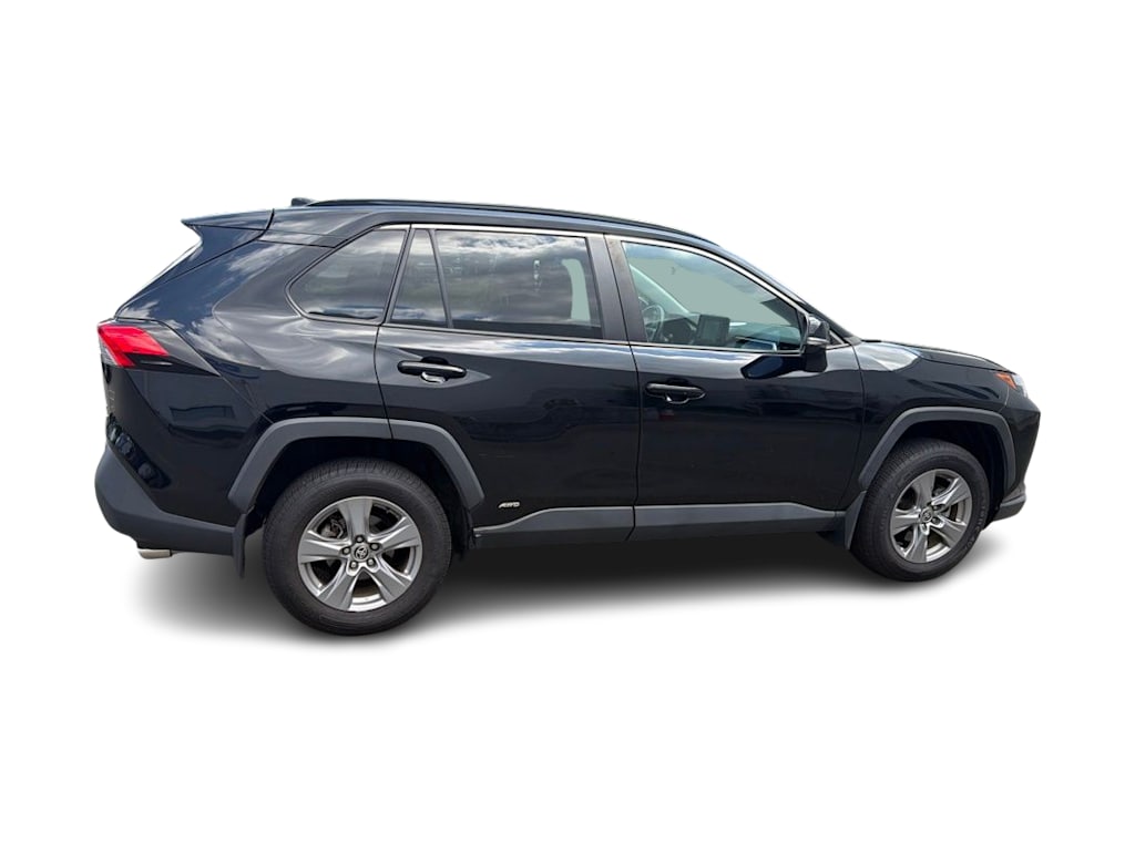 Thumbnail: 2022 Toyota RAV4 - 18