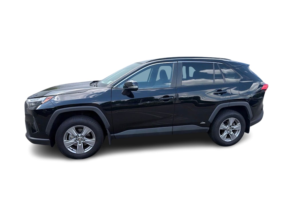 Thumbnail: 2022 Toyota RAV4 - 10
