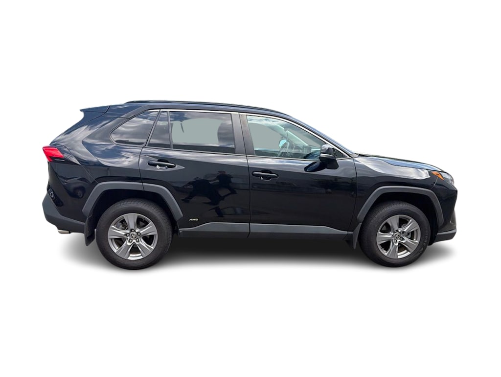 Thumbnail: 2022 Toyota RAV4 - 19